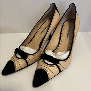 Via Spiga Beige and Black Pointed Toe Bow Pumps